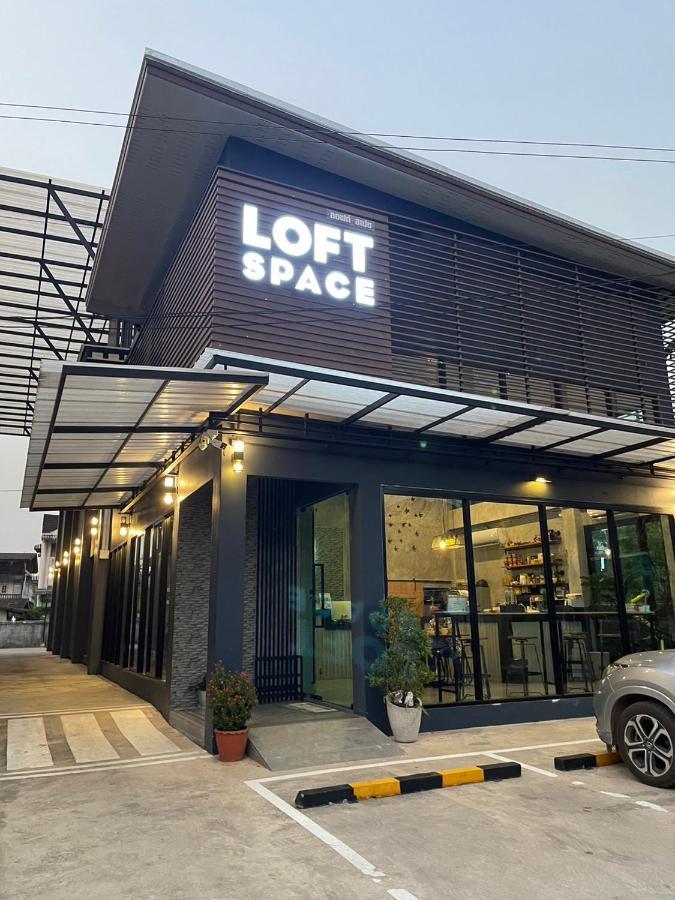 Loft Space Hotel Ранонг Экстерьер фото